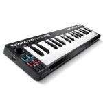 KEYSTATIONMINI32M3-2