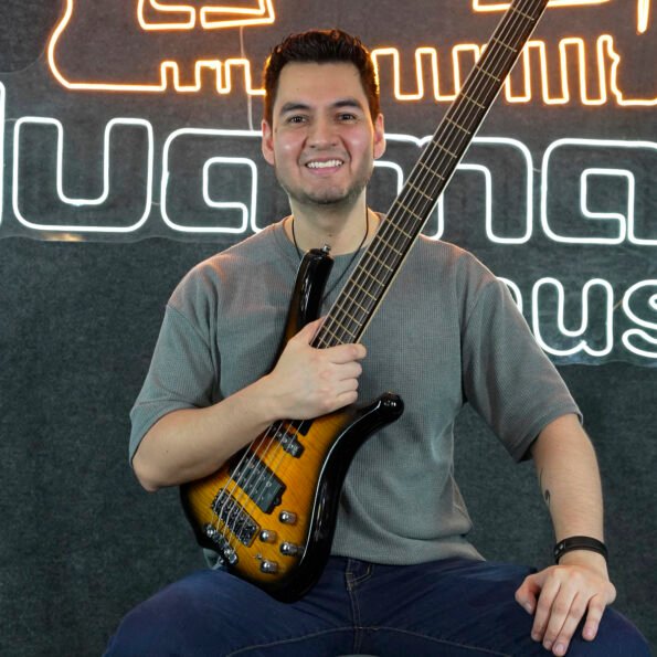 Carlos Chavez
